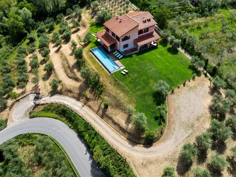 drone foto aerea villa